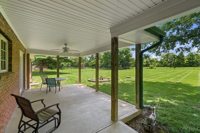 1428 E Social Row Road, Washington Twp, OH 45458