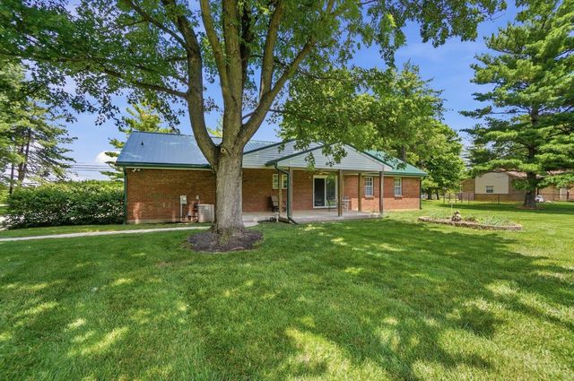 1428 E Social Row Road, Washington Twp, OH 45458