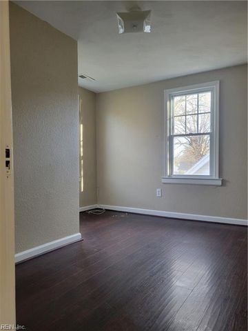 1229 Decatur ST, Chesapeake, VA 23324