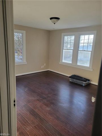 1229 Decatur ST, Chesapeake, VA 23324