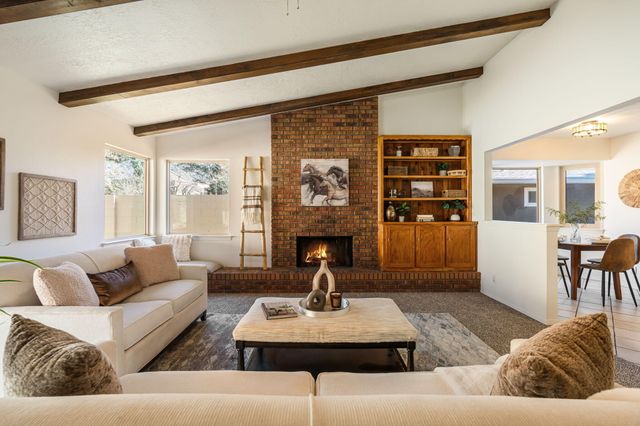 1012 Oro Real NE, Albuquerque, NM 87123