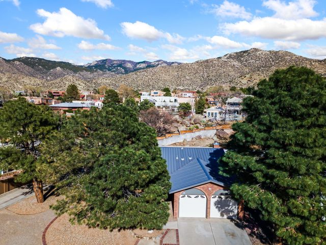 1012 Oro Real NE, Albuquerque, NM 87123