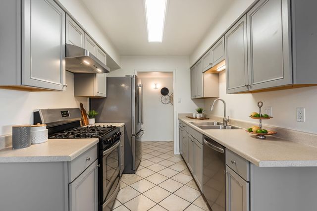1012 Oro Real NE, Albuquerque, NM 87123