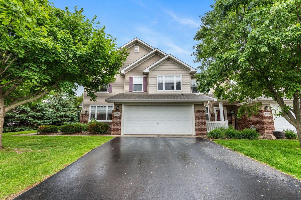 20354 Kensfield Trail 1403, Lakeville, MN 55044