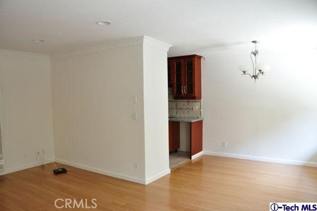 3220 Altura Avenue 103, Glendale, CA 91214