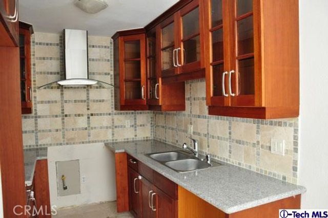 3220 Altura Avenue 103, Glendale, CA 91214