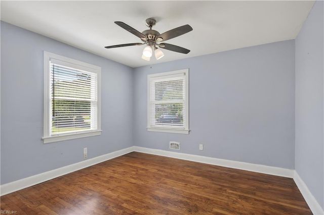 5701 Hawthorne LN, Portsmouth, VA 23703