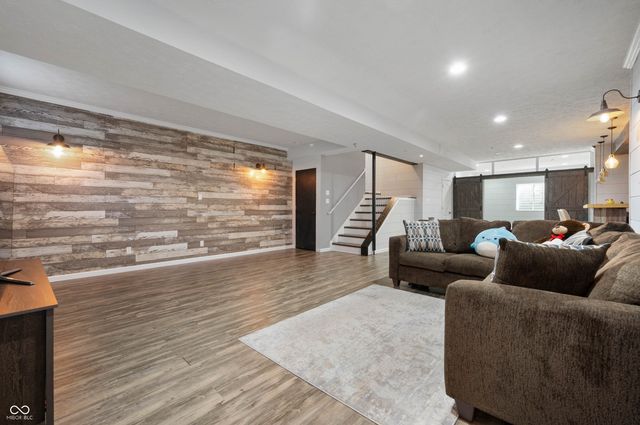 3745 Presidents Lane, Greenwood, IN 46142
