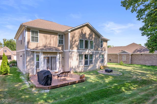 3745 Presidents Lane, Greenwood, IN 46142