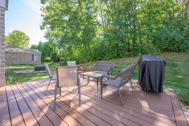 3745 Presidents Lane, Greenwood, IN 46142