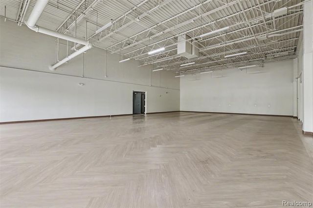 15001 N Commerce Drive, Dearborn, MI 48120
