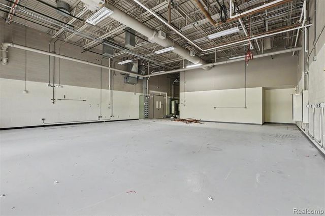 15001 N Commerce Drive, Dearborn, MI 48120