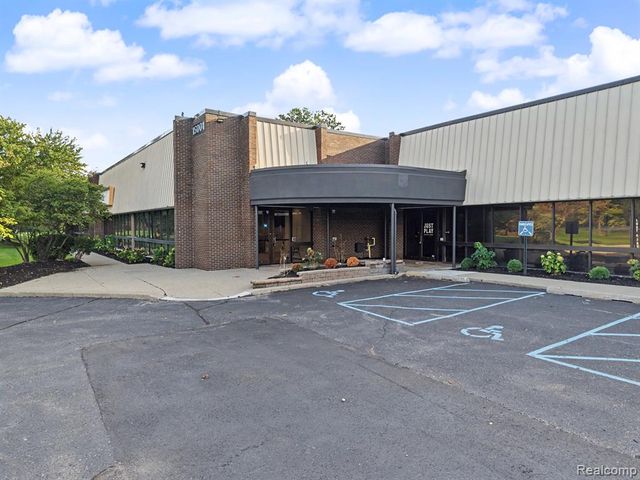 15001 N Commerce Drive, Dearborn, MI 48120