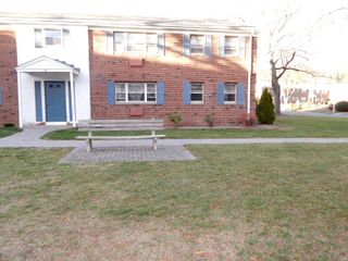 14 Colonial Drive APT A, Rocky Hill, CT 06067