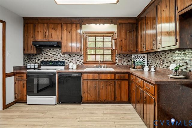 4407 Ketcham Dr, Chesterfield, VA 23832