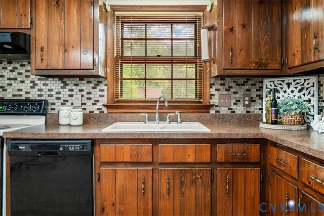 4407 Ketcham Dr, Chesterfield, VA 23832