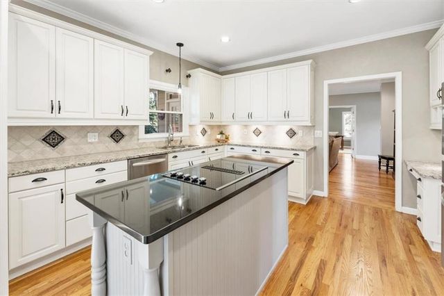 165 Brighton Circle, Alpharetta, GA 30004