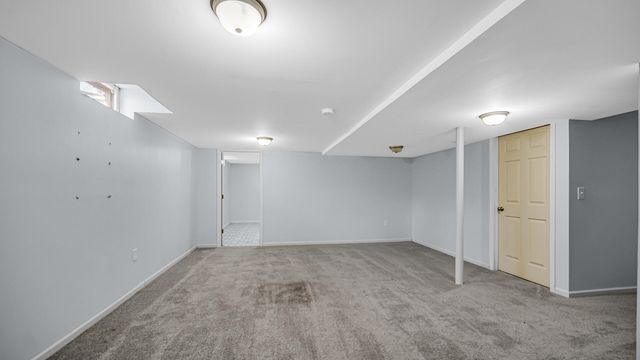 2455 W 61st Place, Merrillville, IN 46410