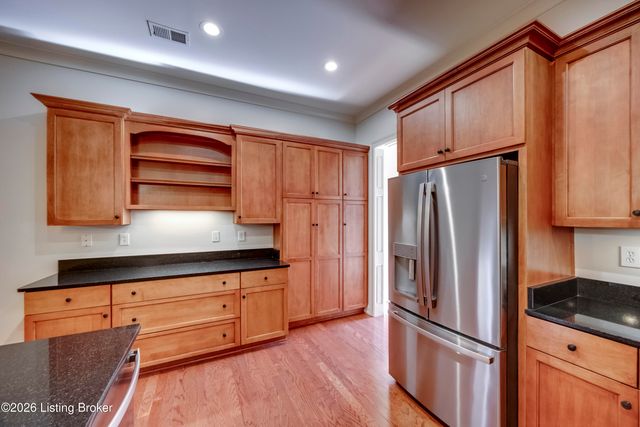 9412 Norton Commons Blvd, Prospect, KY 40059