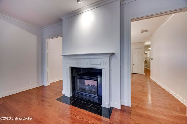 9412 Norton Commons Blvd, Prospect, KY 40059