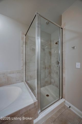 9412 Norton Commons Blvd, Prospect, KY 40059