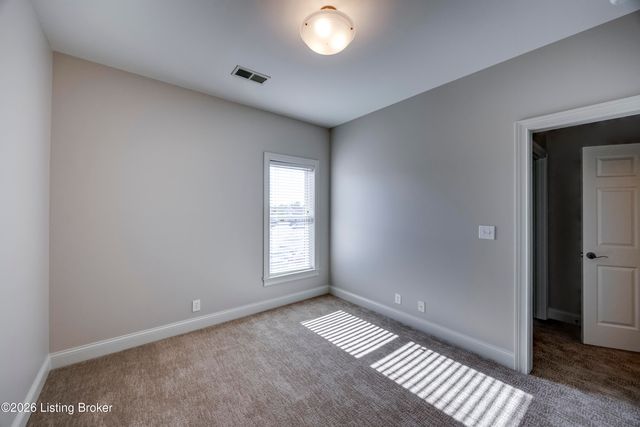 9412 Norton Commons Blvd, Prospect, KY 40059
