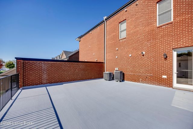 9412 Norton Commons Blvd, Prospect, KY 40059