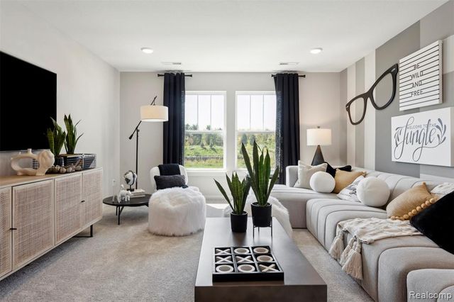 623 Gretchen Lane, Saline, MI 48176