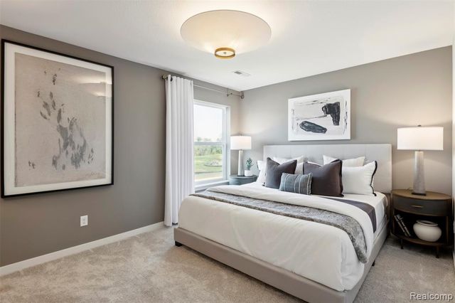 623 Gretchen Lane, Saline, MI 48176