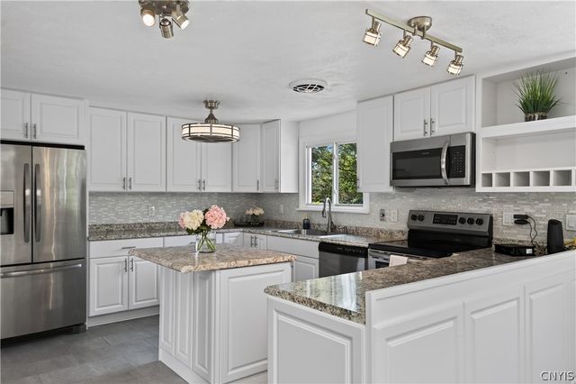 101 Andrews Road, Dewitt, NY 13214