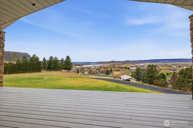 19994 Coulee View Road, Electric City, WA 99123
