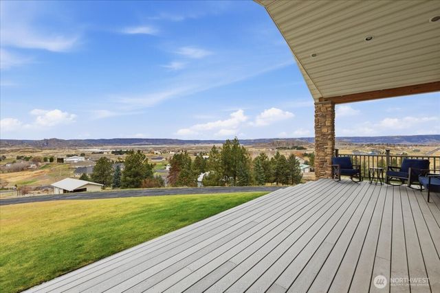 19994 Coulee View Road, Electric City, WA 99123