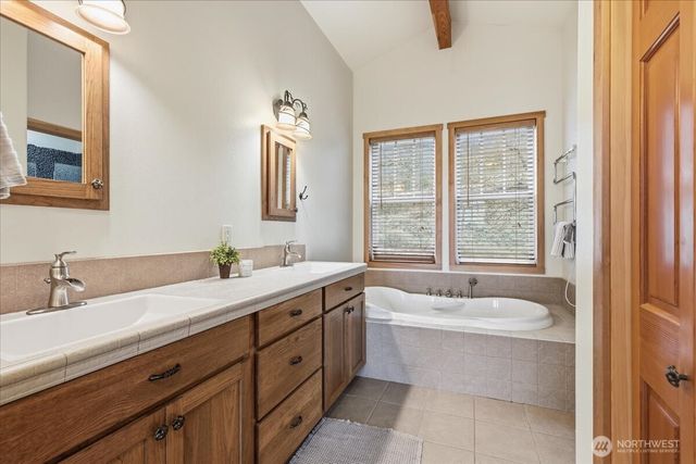 19994 Coulee View Road, Electric City, WA 99123