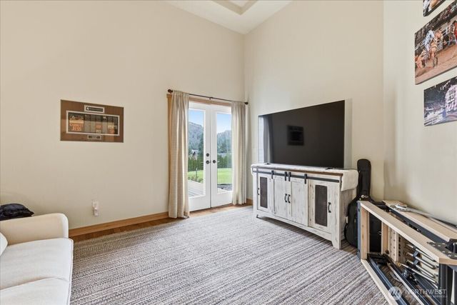 19994 Coulee View Road, Electric City, WA 99123