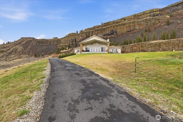 19994 Coulee View Road, Electric City, WA 99123