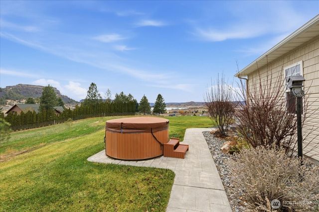 19994 Coulee View Road, Electric City, WA 99123