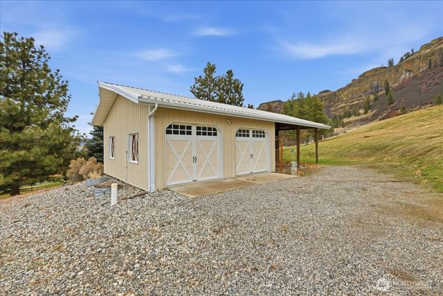 19994 Coulee View Road, Electric City, WA 99123