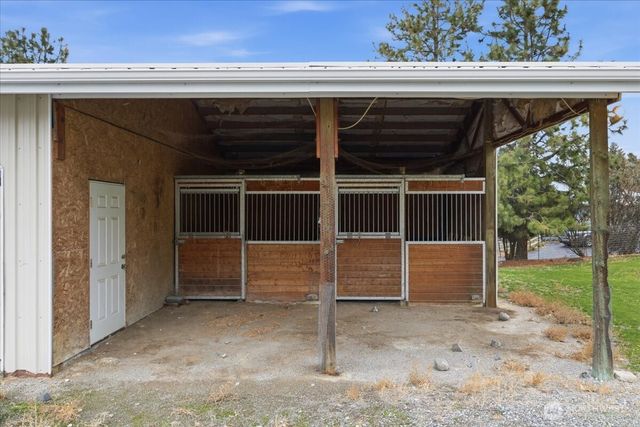 19994 Coulee View Road, Electric City, WA 99123