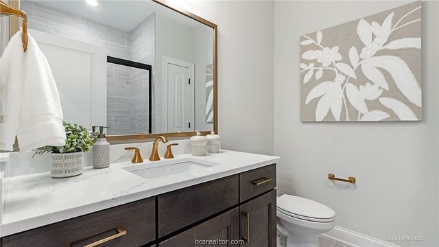 4052 Lakeside Club Drive, College Station, TX 77845