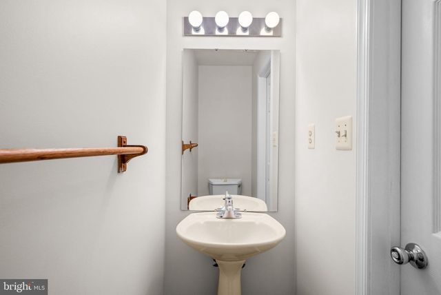 8308 FOUNDERS TER, Fort Washington, MD 20744