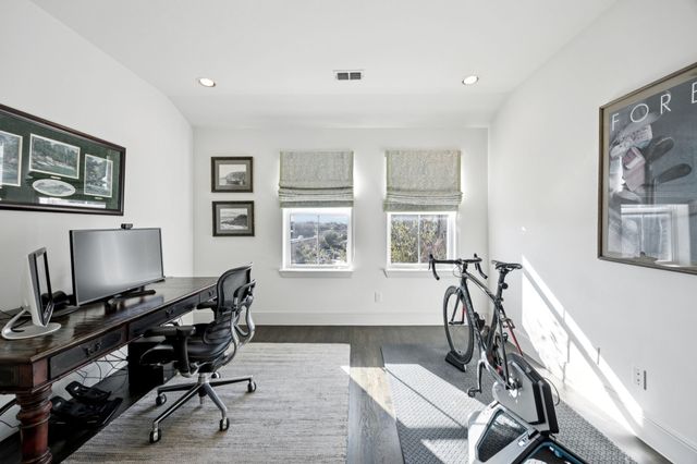 7700 Eastern Avenue 702, Dallas, TX 75209
