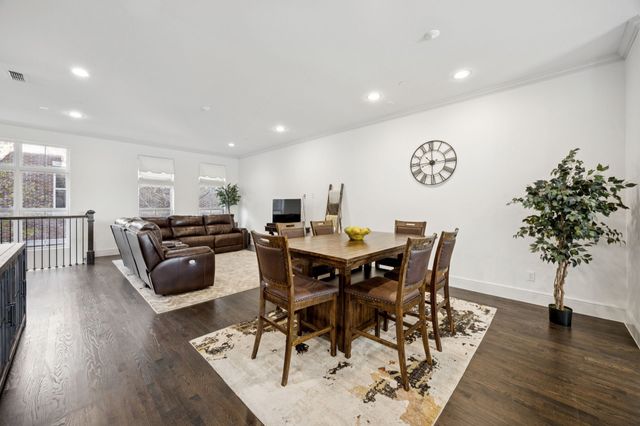 7700 Eastern Avenue 702, Dallas, TX 75209