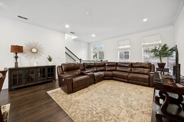 7700 Eastern Avenue 702, Dallas, TX 75209