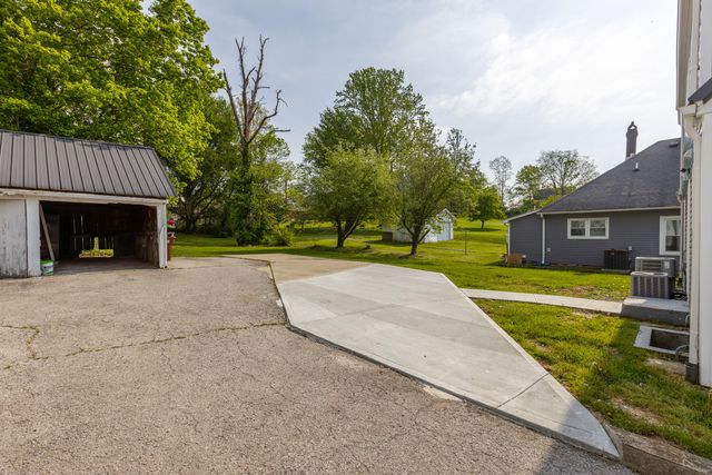 232 Danville Street, Lancaster, KY 40444