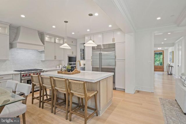 5317 MCKINLEY ST, Bethesda, MD 20814
