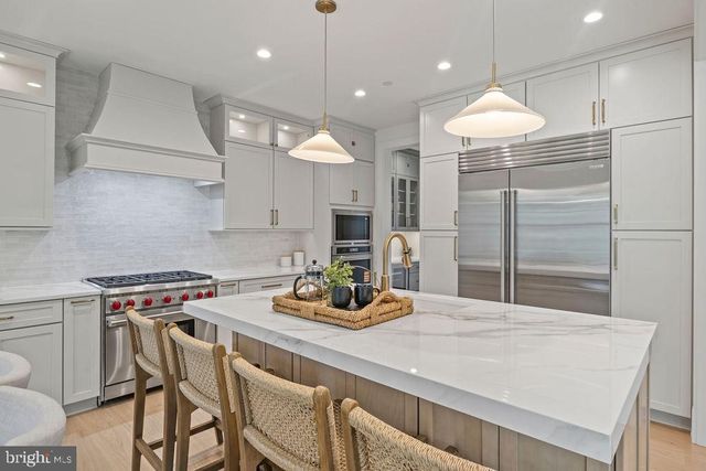5317 MCKINLEY ST, Bethesda, MD 20814