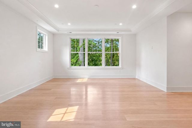 5317 MCKINLEY ST, Bethesda, MD 20814