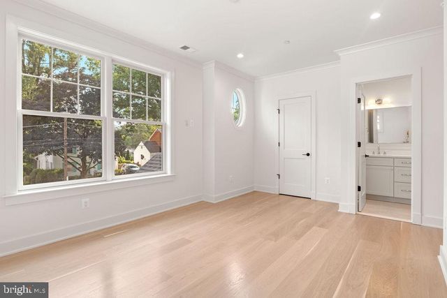 5317 MCKINLEY ST, Bethesda, MD 20814