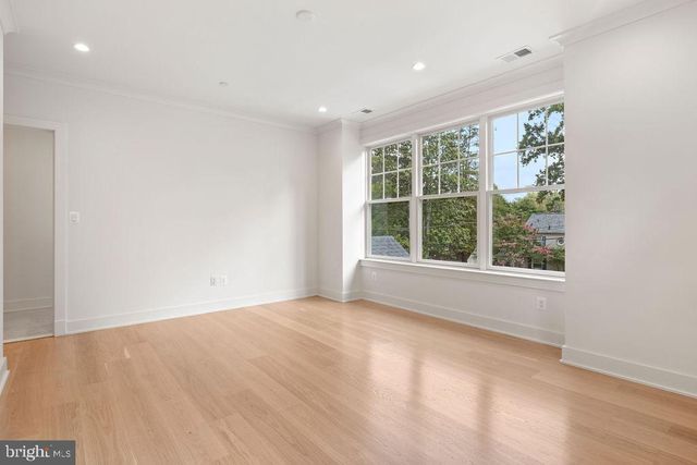 5317 MCKINLEY ST, Bethesda, MD 20814