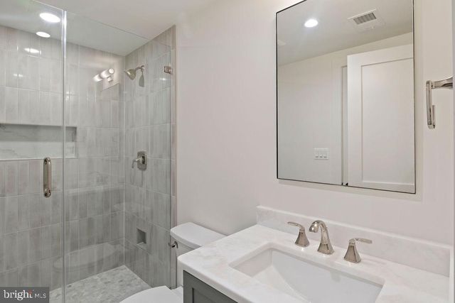5317 MCKINLEY ST, Bethesda, MD 20814